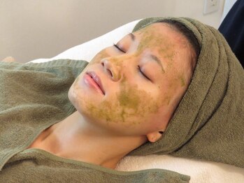 ナチュラルメディ(Natural-medi)の写真/【毛穴・肌質改善】リピート率No.1!ハーブピーリング☆ホームケアでは改善が難しい肌トラブルも徹底ケア!