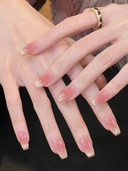 Y2 nail &nbsp;salon〈長さだし/パラジェル/マグネット/ワンカラー/やり放題/ワンホン〉の写真/【トレンド×可愛い×上品】チークマグネットグラデーションフレンチ￥4500♪ワンホンネイルもお任せ◎