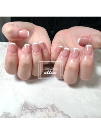 王道フレンチネイル