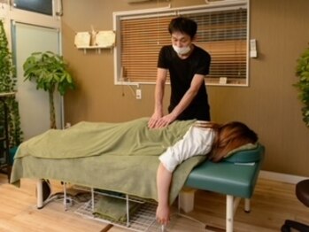 揉みの樹/腰が辛い方！