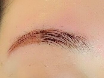 ニコヘアープラス(NICOhair+)の写真/【眉WAX脱毛/眉ティント/眉カラー】まつ毛施術取り扱いサロンだからこそ、「垢抜け美眉」をご提案♪