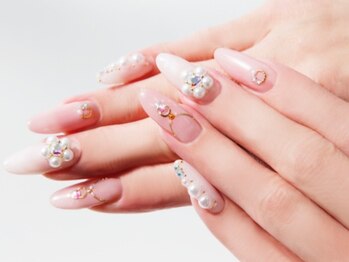 レディスペ ネイル(Redispe nail)の写真/お好みの本数からOK◎ショート～ロングまで自爪がそのまま伸びたような"自然で美しい長さ出し"が自慢♪