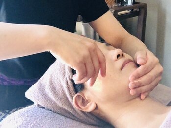 【Daon】温活と休息と美肌づくりができるサロンの写真/くすみ解消・ハリ艶UP♪極上のオールハンドフェイシャルで透明感溢れる美肌に！定期的なメンテナンスにも◎