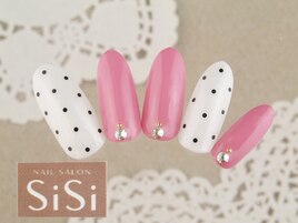 ガーリードット＆ピンクネイル☆