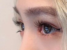 【高持続＆最軽量！フラットマットラッシュ】地まつげに近いマットな黒色でよりナチュラルな目元へ♪