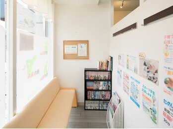 うらら接骨院/サロンの内観