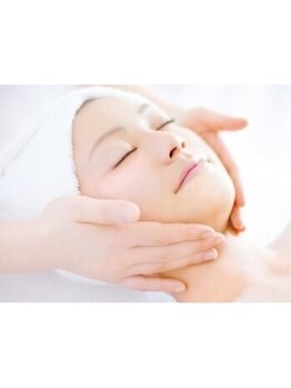 ホウレイ線・たるみ改善！予防ケア