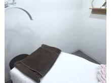 アイラッシュ カッコ(kakko)の雰囲気(ゆったりくつろげる個室空間♪アイブロウサロン/メンズOK/マツパ)