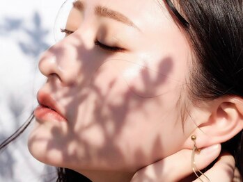 デザインケー 福島店(designK)の写真/話題の次世代眉毛パーマ「ハリウッドブロウリフト新規¥6500」人気の「美眉WAXスタイリング新規¥3960」
