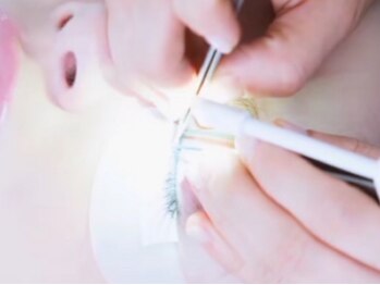 アイラッシュ ネイル エステ スイレン ビューティーサロン 錦糸町の写真/〈話題☆LEDエクステ/ブラックティント取扱い◎〉自まつげに負担をかけずに目力UP！印象的な目元へ♪