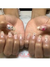 ソワ(sowa)/ストーン散りばめネイル