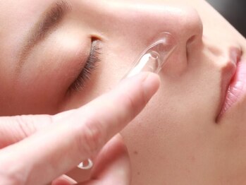 ポアレスラボ 東武百貨店池袋店の写真/毛穴ケア、どこで受けても同じだと思っていませんか?毛穴ケア専門サロンが叶える"結果重視"のスキンケア◎