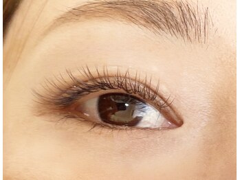 シマー(shimmer)/目尻長めの大人っぽいデザイン!