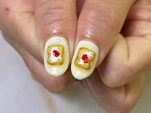 ドロッセル(Drossel)の雰囲気（ジャム食パンのパンネイル♪）
