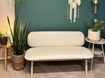 フロウ(Flow)の写真/しぶとい肩こり×首周りのお悩みを改善し、首長美ライン形成◆ハイスペック国産機器×変化を出す本格手技