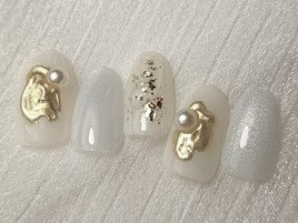 ホワイトニュアンスネイル