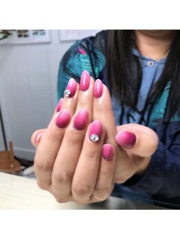 ヒトミネイルズ(Hitomi Nails)/