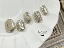 ローラポンポニー(Laura pomponnee)/INPUT &OUTPUT