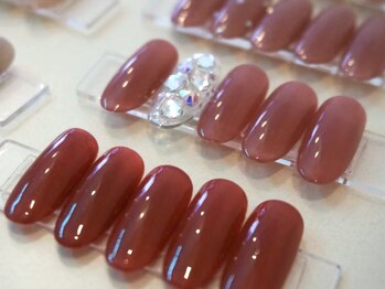 スパークリングミント 天満橋店(sparkling mint)の写真/【オフ込★マオジェルで大人シンプルネイルを！】フィルイン対応で爪の形を整え、艶やかな仕上がりに◎