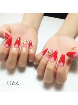ネイルデザイン シエル(nail design CiEL)/赤のトライアングルネイル