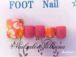 フットネイル8000円