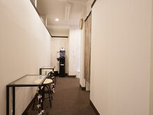 サクラ(SAKURA)/■スッキリとした待合スペース