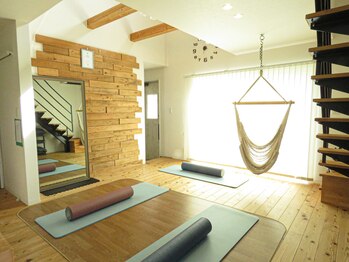 ククナ(KUKUNA)/ピラティス60分+小顔矯正30分