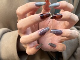 秋に人気！べっ甲ネイル