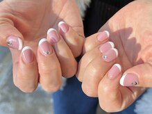 マハロ(MAHALO)/王道ホワイトフレンチ