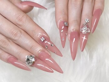 ラマーノミエ(LA MANO MIE)