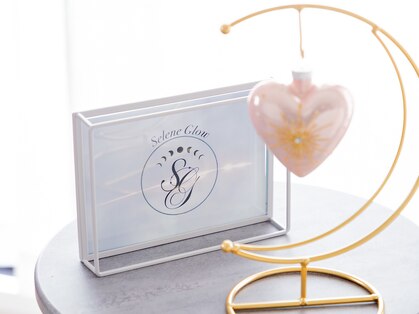 セレン グロウ(Selene Glow)の写真