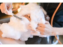 フワフワ泡をお顔全体へ　もう！すっごく気持ち良いんです！！