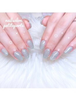 プティポルト(petite porte)/ラメ感たっぷり♪うるつやネイル