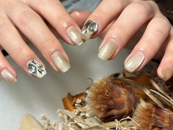 サロンドフォーエイチ(salon de 4H)/ヌーディーマグネットネイル☆