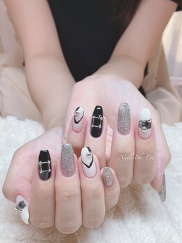 ネイルズ イルク(Nails Irk)/白と黒