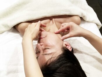 オリナサツキ(OlinaSatsuki)の写真/【都会で話題沸騰！ファンが絶たない小顔メソッドが愛媛に上陸◇痛みの少ないソフトな小顔矯正】