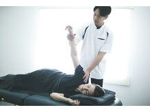 プライベート整体院 アイリー(IRiE)/施術風景◎手指～上腕～肩関節