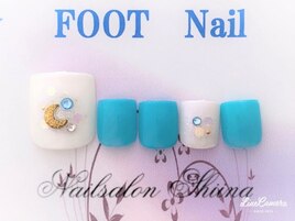 フットネイル8000円