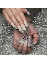 上品アニマルネイル