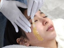 ハリウッドブロウリフト ワクシー 表参道店(HOLLYWOOD BROW LIFT WAXYYY.)/毛穴/肌質改善!フェイスワックス
