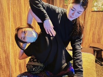 アジアン リラクゼーション ヴィラ 南福岡店(asian relaxation villa)の写真/【本格アジアン風の店内】2500年の歴史がある"タイ古式"☆心地よいリズムで丁寧にほぐし、全身ストレッチ♪