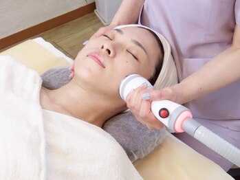 グロウズ(Glows)の写真/【美容鍼灸師による速効小顔】そのたるみ…改善するなら今!話題沸騰の《オンダリフト＋美容鍼》でリフトUP!
