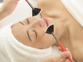 アイリープ(eyeleap)の写真/【今までサロンで効果を感じられなかった方へ】表面ケアではなく、肌土台にアプローチ！史上最高素肌美人☆