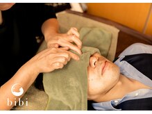 ビビ(bibi)の雰囲気（男性のお客様大歓迎！お店の前に無料駐車場有。リピーター多数！）