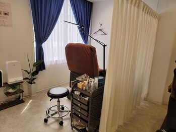 アイエルサラッシュ バイ ニコット(Eye ELSA lash by nicott)の写真/【名古屋駅徒歩４分♪】お仕事帰りや買い物途中のお立ち寄りも◎眉毛＆まつげのセットメニューが人気です☆