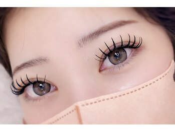 アイラッシュアンドネイル リリィ(Lily)/新商材☆パーマ不要 Wフラット