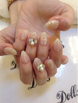 トータルビューティーサロン ドールズ(total beauty salon Dolls)/シェルネイル　Vカット3点盛り