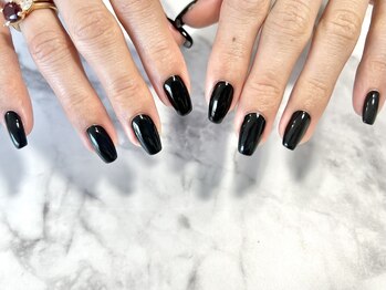 シエスタ(Siesta)/艶やかフォルムワンカラー