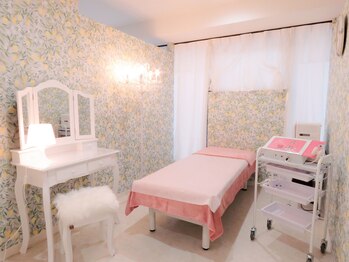 サラエクセレント 新宿(SARA EXCELLENT)/お部屋（B）《バストアップ》