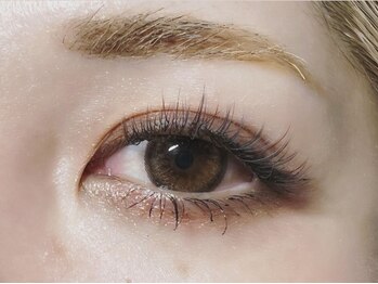 フルールシュア(fleur sr.)の写真/【LED導入サロン】20種類以上のカラーから組み合わせも自由♪好みに合わせ選べるカラーエクステをご用意◎